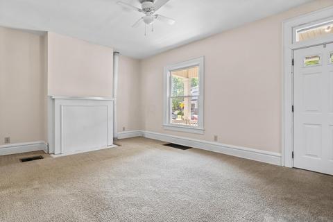 84 E Blake Ave, Columbus, OH 43202 photo 5