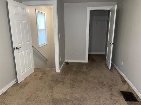 68 E Blake Ave, Columbus, OH 43202 photo 12