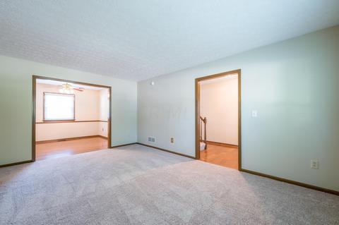 2248 Stratingham Dr, Dublin, OH 43016 photo 17