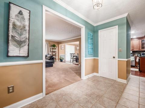2188 Stratingham Dr, Dublin, OH 43016 photo 6