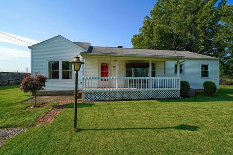 69 Jackson St, Lockbourne, OH 43137 photo 1