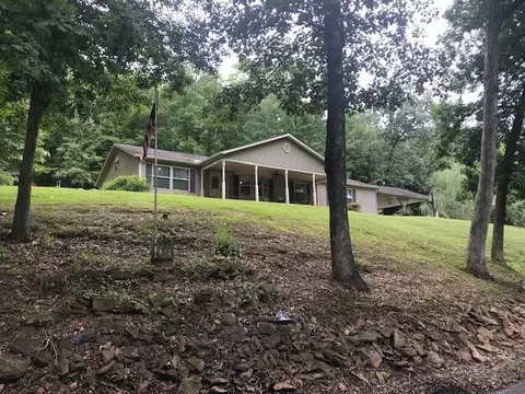 176 Simpson Rd, Jackson, OH 45640 photo 2
