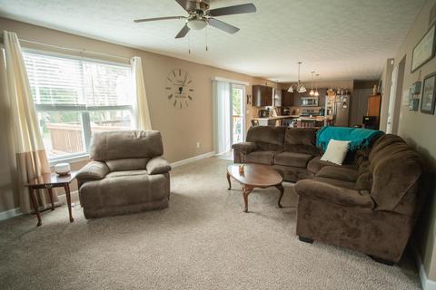 718 Rolling Acre Dr, Lithopolis, OH 43136 photo 8