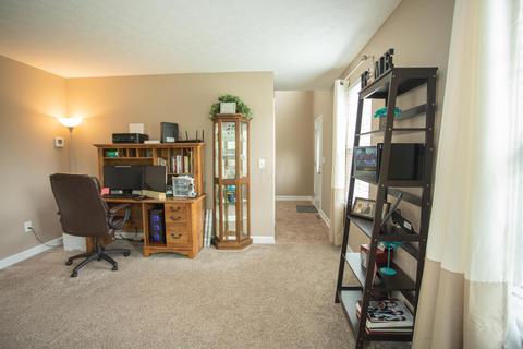 718 Rolling Acre Dr, Lithopolis, OH 43136 photo 6
