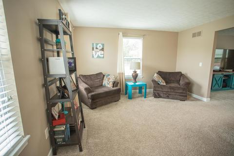 718 Rolling Acre Dr, Lithopolis, OH 43136 photo 5
