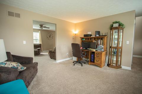 718 Rolling Acre Dr, Lithopolis, OH 43136 photo 7