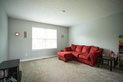 718 Rolling Acre Dr, Lithopolis, OH 43136 photo 13
