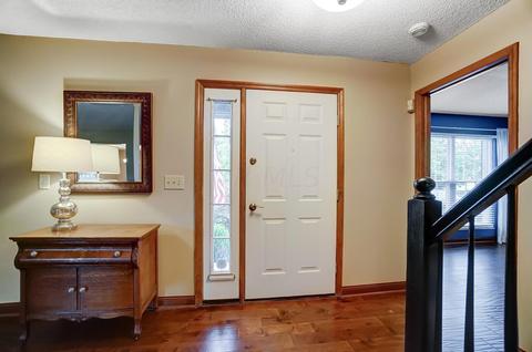 8751 Crampton Dr, Powell, OH 43065 photo 3