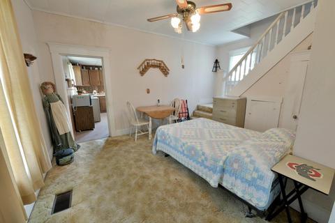 203 Chestnut St, Dresden, OH 43821 photo 7