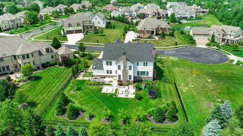 7925 Dennison Ct, Dublin, OH 43017 photo 3