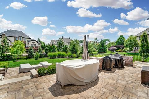 7925 Dennison Ct, Dublin, OH 43017 photo 9