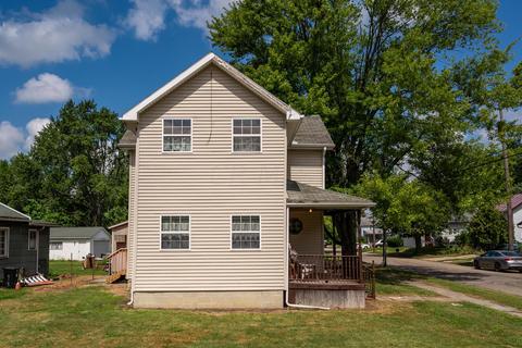 241 Barnhart St, Marion, OH 43302 photo 2