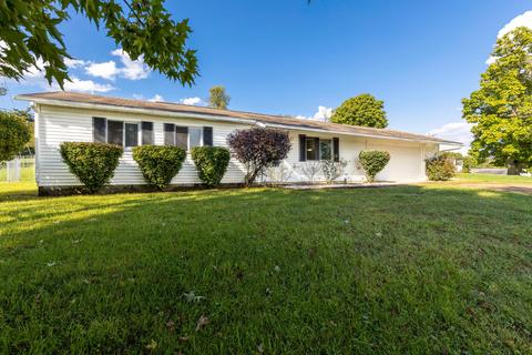 400 Irving Wick Dr E, Heath, OH 43056 photo 4