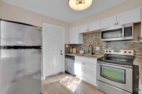 1436 E 19th Ave, Columbus, OH 43211 photo 6