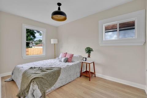 1436 E 19th Ave, Columbus, OH 43211 photo 15