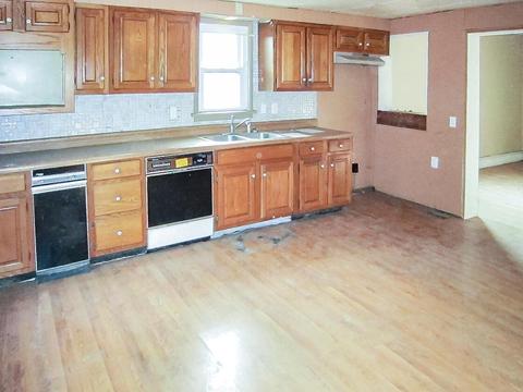 156 E Oregon Ave, Sebring, OH 44672 photo 10