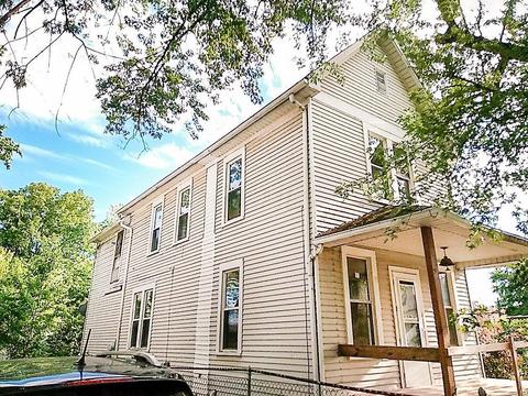 156 E Oregon Ave, Sebring, OH 44672 photo 2