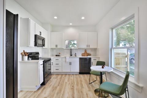 642 E 4th Ave, Columbus, OH 43201 photo 11
