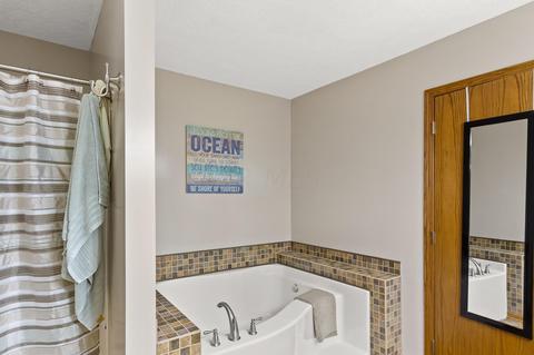 908 Armstrong Dr, Willard, OH 44890 photo 20