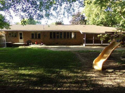 651 S Broadmoor Blvd, Springfield, OH 45504 photo 2