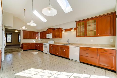 83 E Como Ave, Columbus, OH 43202 photo 13