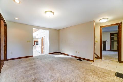 83 E Como Ave, Columbus, OH 43202 photo 9
