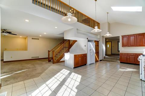 83 E Como Ave, Columbus, OH 43202 photo 14