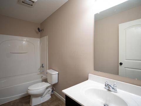 208 Rolling Acre Dr, Lithopolis, OH 43136 photo 29