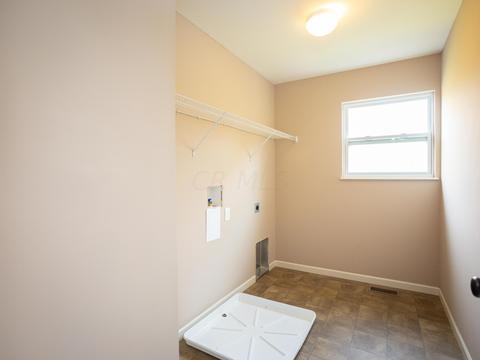 208 Rolling Acre Dr, Lithopolis, OH 43136 photo 33
