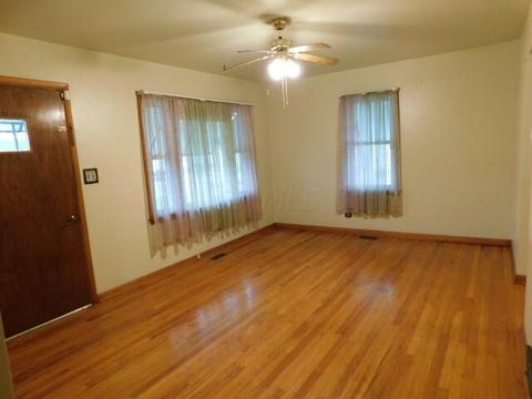 756 E 2nd St, Logan, OH 43138 photo 7
