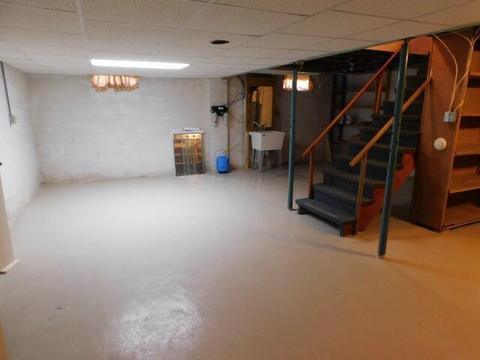 756 E 2nd St, Logan, OH 43138 photo 15