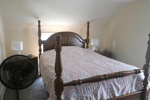 140 W Mill St, Circleville, OH 43113 photo 9