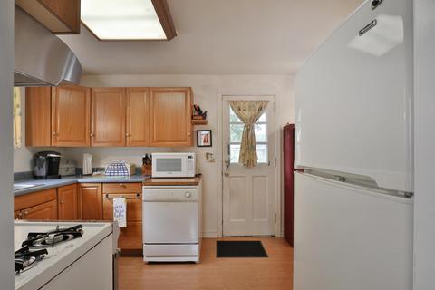 418 E Weber Rd, Columbus, OH 43202 photo 11