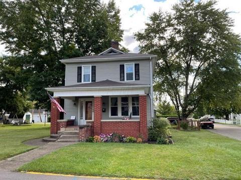 712 Warner Ave, Logan, OH 43138 photo 2