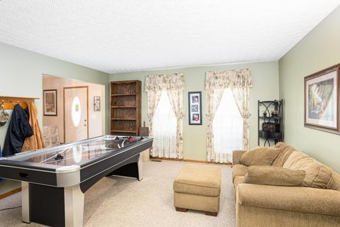 375 Hillcrest Dr, Circleville, OH 43113 photo 6