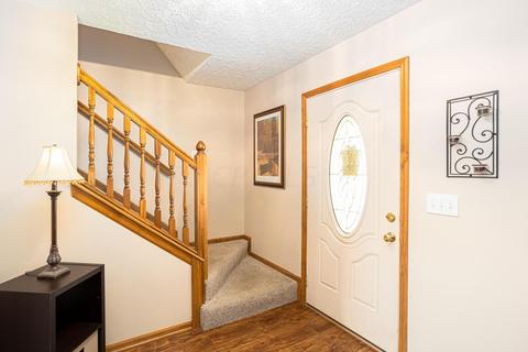 375 Hillcrest Dr, Circleville, OH 43113 photo 5