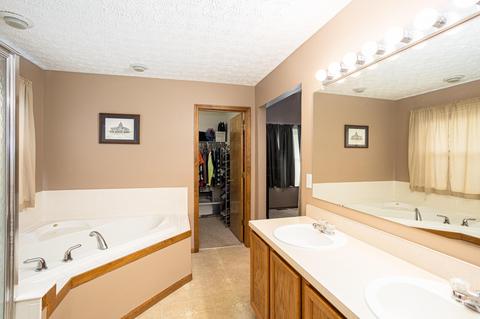 375 Hillcrest Dr, Circleville, OH 43113 photo 21