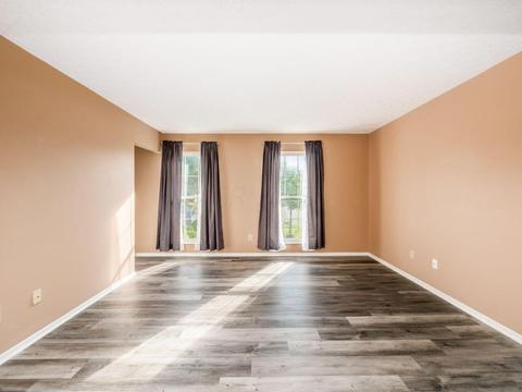 893 Bledsoe Dr, Galloway, OH 43119 photo 8