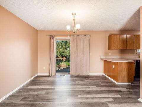 893 Bledsoe Dr, Galloway, OH 43119 photo 9