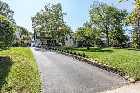 81 E Torrence Rd, Columbus, OH 43214 photo 3