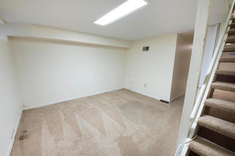 453 Shell Ct E, Whitehall, OH 43213 photo 24