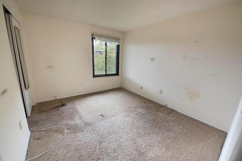 453 Shell Ct E, Whitehall, OH 43213 photo 17
