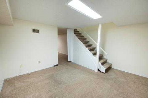453 Shell Ct E, Whitehall, OH 43213 photo 25