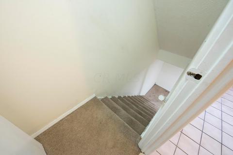 453 Shell Ct E, Whitehall, OH 43213 photo 22