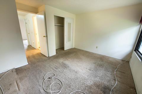 453 Shell Ct E, Whitehall, OH 43213 photo 21