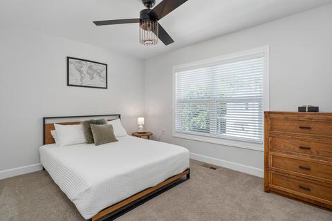 593 E 2nd Ave, Columbus, OH 43201 photo 26