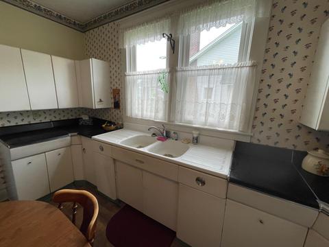 1110 3rd St, Logan, OH 43138 photo 9