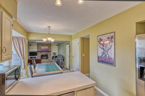 5242 Arrowood Loop E, Columbus, OH 43229 photo 13