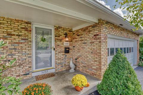 5242 Arrowood Loop E, Columbus, OH 43229 photo 4