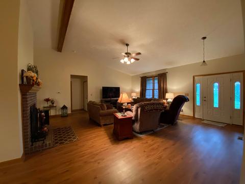 26195 Shoemaker Rd, Circleville, OH 43113 photo 3
